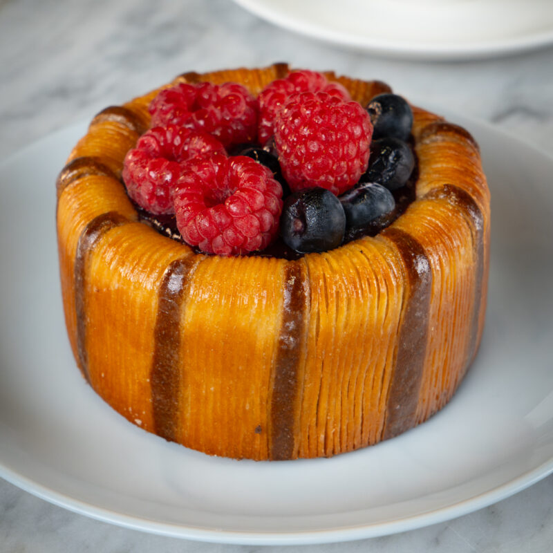 DANESSA ROYAL DE CHEESECAKE DE CHOCOLATE Y FRUTOS ROJOS