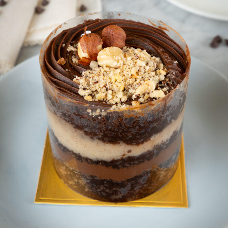 CAKE DE CHOCOLATE Y AVELLANA